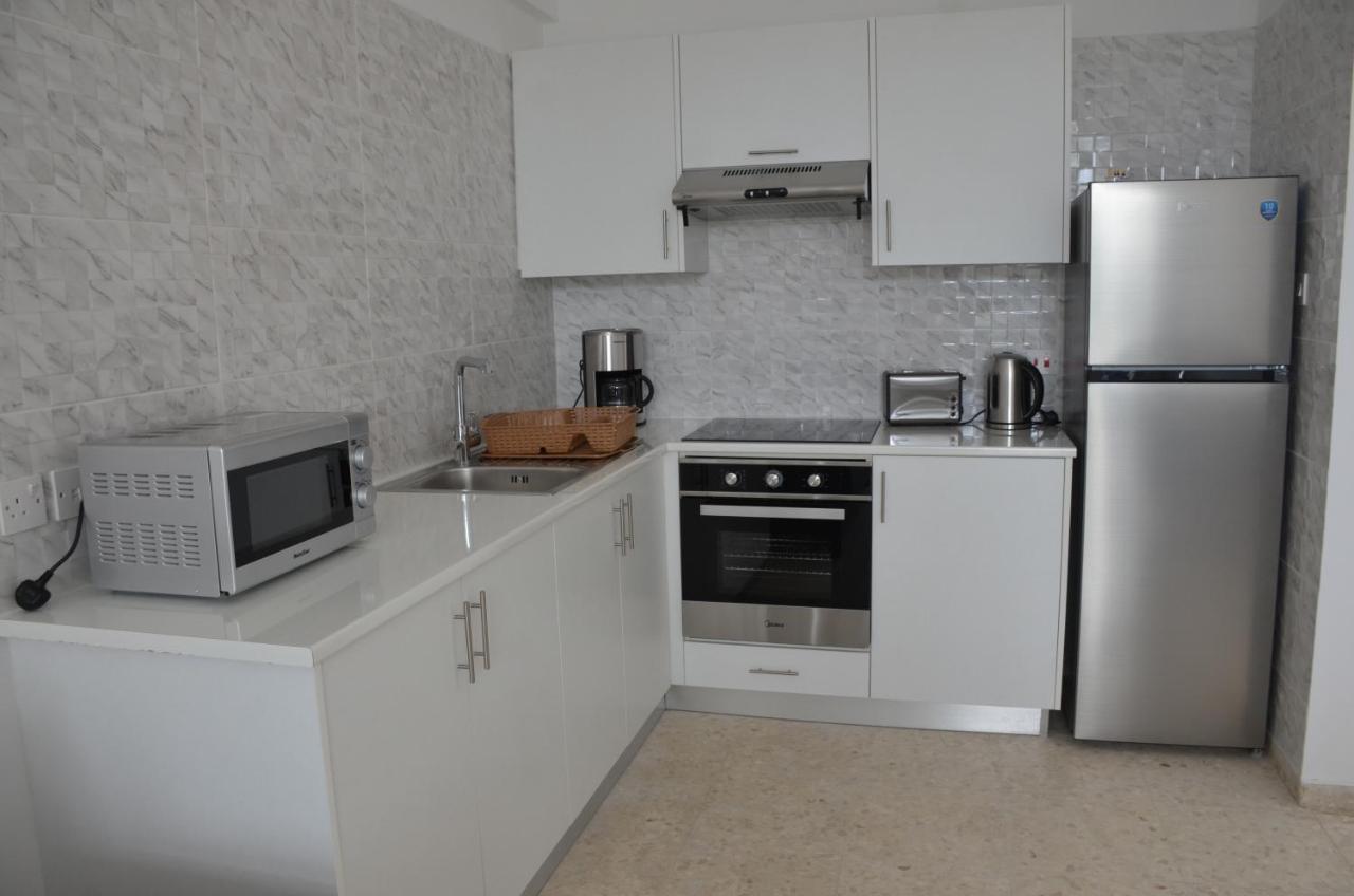 Almyria Apartments - By Imh Travel & Tours パ フォス エクステリア 写真